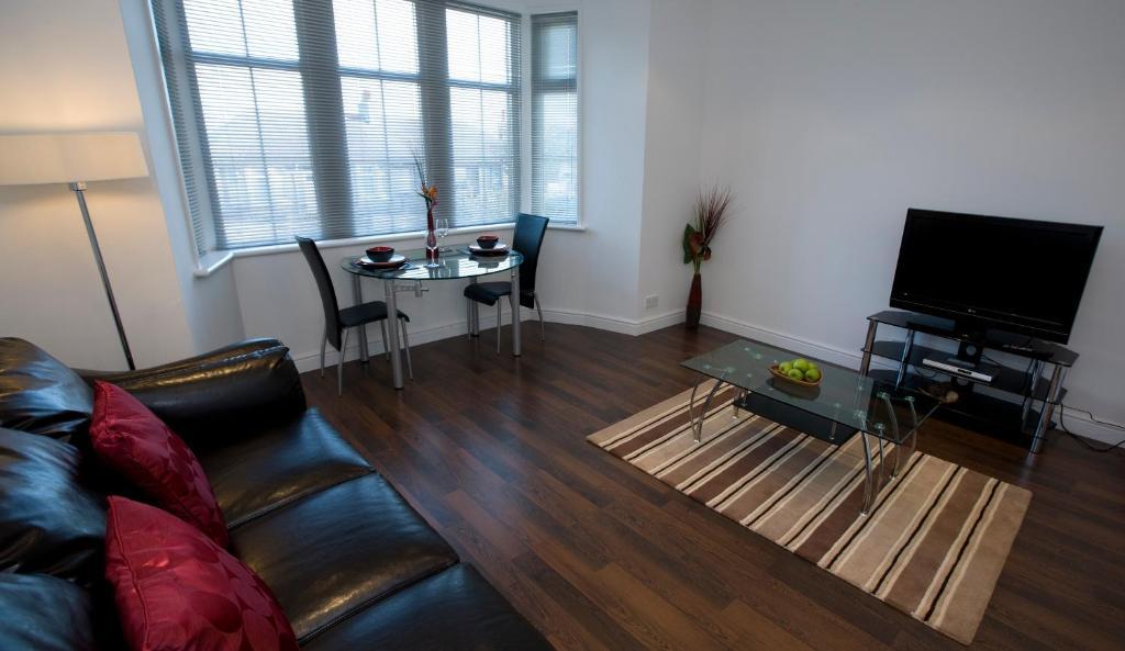 Aberdeen Serviced Apartments - The Lodge Rum bild